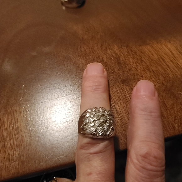 Gold ring - Picture 3 of 3